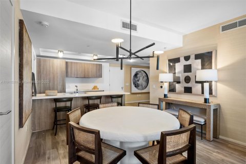 Condo in Miami, Florida, 2 bedrooms  № 1967141 - photo 23