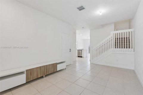 Adosado en venta en Homestead, Florida, 3 dormitorios, 157.47 m2 № 2279519 - foto 19