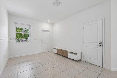 Adosado en venta en Homestead, Florida, 3 dormitorios, 157.47 m2 № 2279519 - foto 22