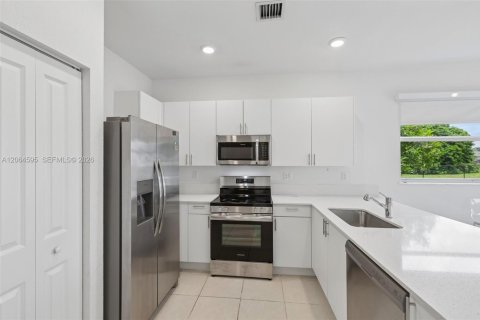 Adosado en venta en Homestead, Florida, 3 dormitorios, 157.47 m2 № 2279519 - foto 17