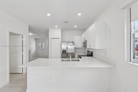 Adosado en venta en Homestead, Florida, 3 dormitorios, 157.47 m2 № 2279519 - foto 14