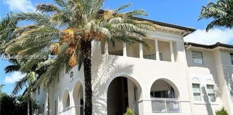 Condominio en Doral, Florida, 3 dormitorios  № 1997696