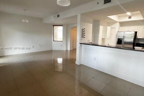 Condominio en alquiler en Doral, Florida, 3 dormitorios, 112.13 m2 № 1997696 - foto 7