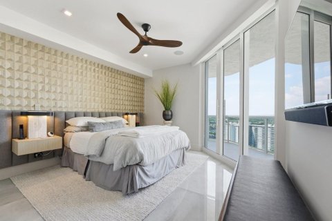 Condominio en venta en Fort Lauderdale, Florida, 3 dormitorios, 193.79 m2 № 2082490 - foto 16