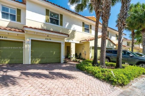 Townhouse in Oakland Park, Florida 2 bedrooms, 116.41 sq.m. № 1942251 - photo 7