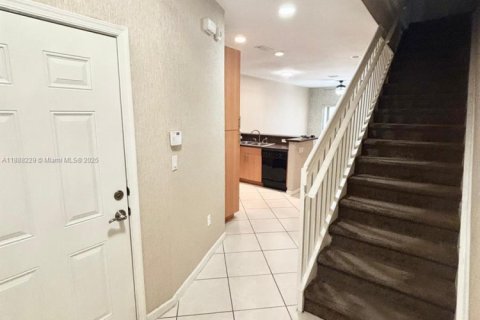 Townhouse in Oakland Park, Florida 2 bedrooms, 116.41 sq.m. № 1942251 - photo 14