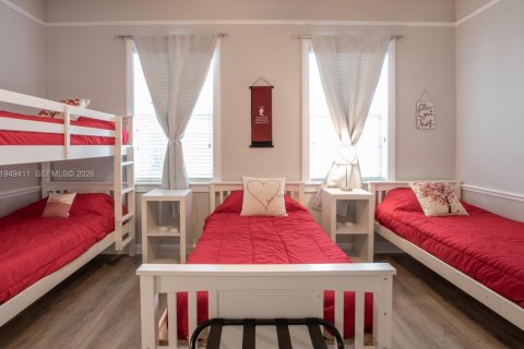 House in Homestead, Florida 6 bedrooms, 371.05 sq.m. № 2009230 - photo 19