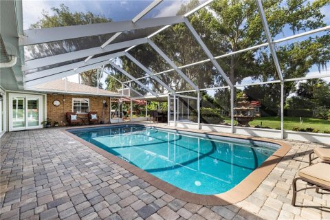 House in Tavares, Florida 4 bedrooms, 280.56 sq.m. № 2203664 - photo 19
