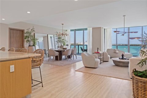 Condo in Bay Harbor Islands, Florida, 3 bedrooms  № 2014126 - photo 5