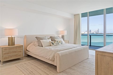 Condo in Bay Harbor Islands, Florida, 3 bedrooms  № 2014126 - photo 8