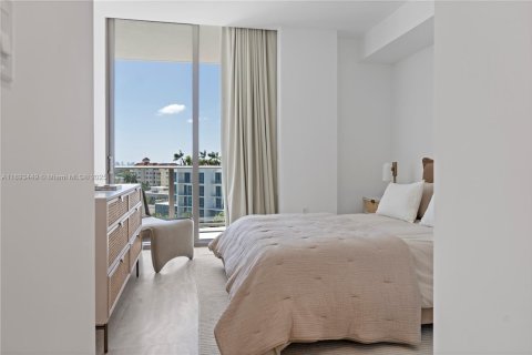 Condo in Bay Harbor Islands, Florida, 3 bedrooms  № 2014126 - photo 16