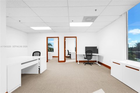 Immobilier commercial à vendre à North Miami, Floride № 2059832 - photo 10