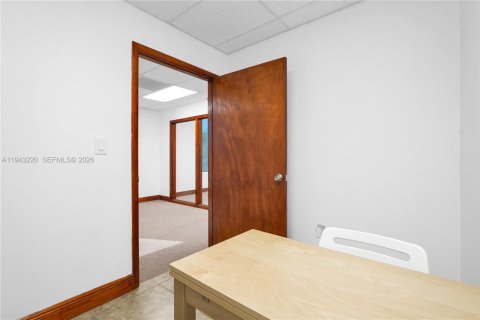Immobilier commercial à vendre à North Miami, Floride № 2059832 - photo 26