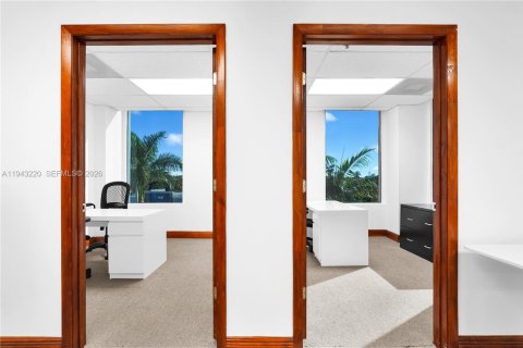 Immobilier commercial à vendre à North Miami, Floride № 2059832 - photo 16