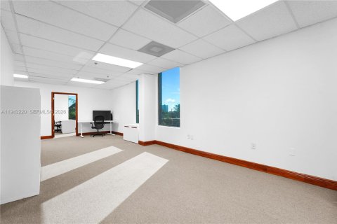Immobilier commercial à vendre à North Miami, Floride № 2059832 - photo 4