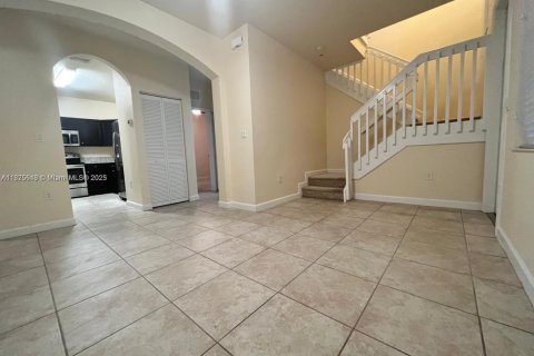 Casa en alquiler en Homestead, Florida, 3 dormitorios, 126.81 m2 № 1924390 - foto 5
