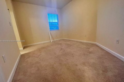 Casa en alquiler en Homestead, Florida, 3 dormitorios, 126.81 m2 № 1924390 - foto 17