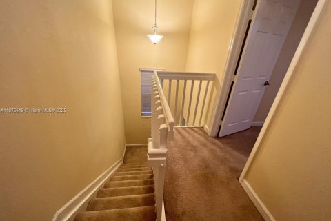 Casa en alquiler en Homestead, Florida, 3 dormitorios, 126.81 m2 № 1924390 - foto 19