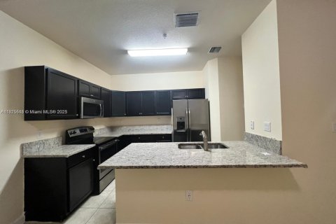 Casa en alquiler en Homestead, Florida, 3 dormitorios, 126.81 m2 № 1924390 - foto 10