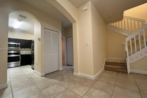 Casa en alquiler en Homestead, Florida, 3 dormitorios, 126.81 m2 № 1924390 - foto 6