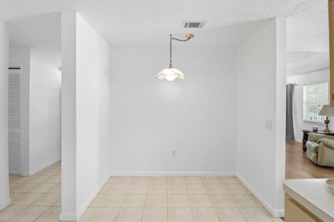 Casa en venta en Crystal River, Florida, 3 dormitorios, 195.19 m2 № 1905264 - foto 15