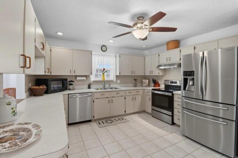 Casa en venta en Crystal River, Florida, 3 dormitorios, 195.19 m2 № 1905264 - foto 14