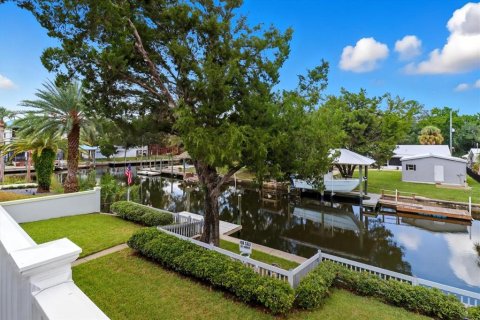 Casa en venta en Crystal River, Florida, 3 dormitorios, 195.19 m2 № 1905264 - foto 3