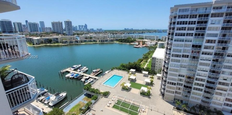 Кондоминиум с 3 спальнями в Авентура, Флорида № 2004716