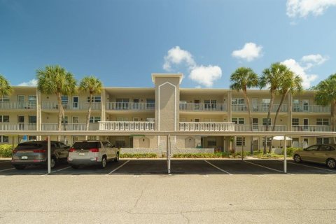 Condo à Dunedin, Floride, 2 chambres № 2358249