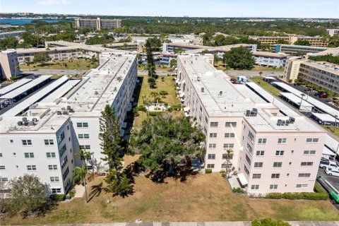 Condominio en venta en Saint Petersburg, Florida, 2 dormitorios, 126.81 m2 № 2234587 - foto 20