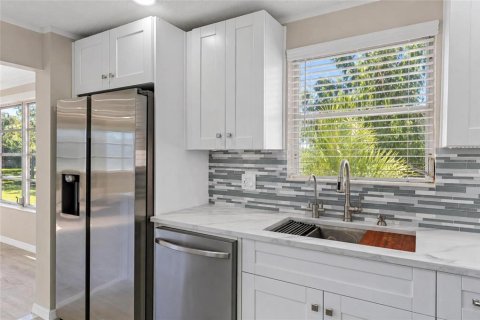 Condominio en venta en Saint Petersburg, Florida, 2 dormitorios, 126.81 m2 № 2234587 - foto 5