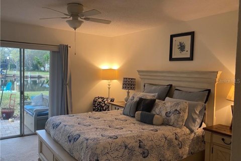 House in Crystal River, Florida 2 bedrooms, 147.16 sq.m. № 1536694 - photo 4