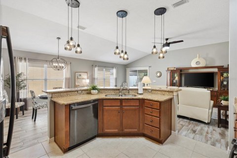 Casa en venta en The Villages, Florida, 3 dormitorios, 153.66 m2 № 1907795 - foto 8