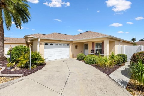 Casa en venta en The Villages, Florida, 3 dormitorios, 153.66 m2 № 1907795 - foto 1