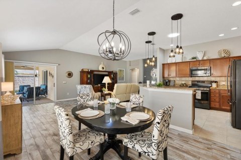 Casa en venta en The Villages, Florida, 3 dormitorios, 153.66 m2 № 1907795 - foto 10