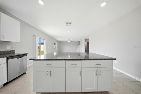 House in Sun City Center, Florida 4 bedrooms, 244.8 sq.m. № 2217775 - photo 4