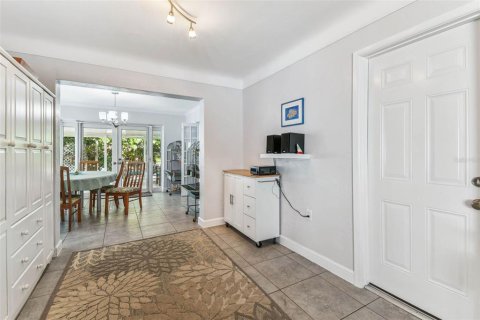 Villa ou maison à vendre à Saint Petersburg, Floride: 3 chambres, 135.82 m2 № 1856058 - photo 13