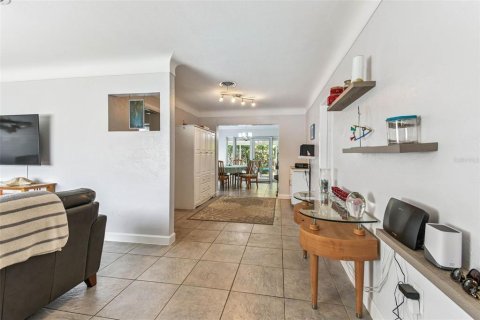 Villa ou maison à vendre à Saint Petersburg, Floride: 3 chambres, 135.82 m2 № 1856058 - photo 11