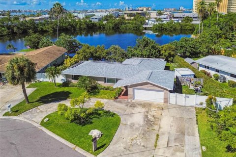 Villa ou maison à vendre à Saint Petersburg, Floride: 3 chambres, 135.82 m2 № 1856058 - photo 3