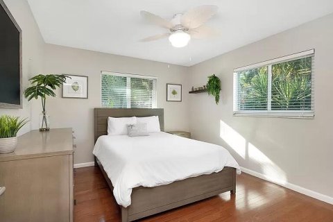 Casa en alquiler en Boynton Beach, Florida, 3 dormitorios, 148.83 m2 № 1221443 - foto 1
