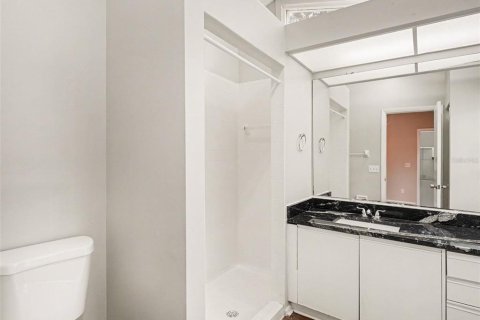 Casa en venta en Sarasota, Florida, 3 dormitorios, 138.24 m2 № 2107429 - foto 14