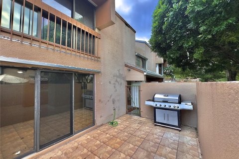 Touwnhouse à vendre à Palmetto Bay, Floride: 2 chambres, 102.19 m2 № 1956158 - photo 12