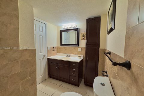 Touwnhouse à vendre à Palmetto Bay, Floride: 2 chambres, 102.19 m2 № 1956158 - photo 11