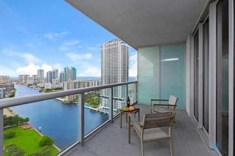 Copropriété à vendre à Hallandale Beach, Floride: 2 chambres, 95.5 m2 № 2088639 - photo 23