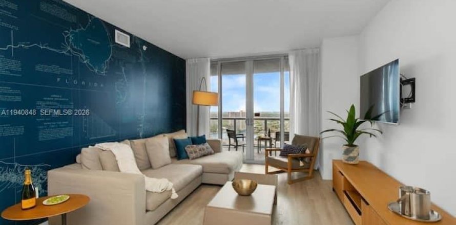 Condo à Hallandale Beach, Floride, 2 chambres  № 2088639