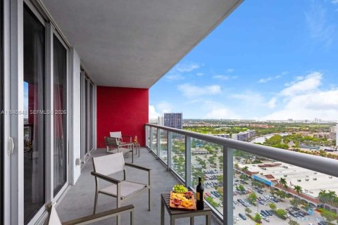 Copropriété à vendre à Hallandale Beach, Floride: 2 chambres, 95.5 m2 № 2088639 - photo 21