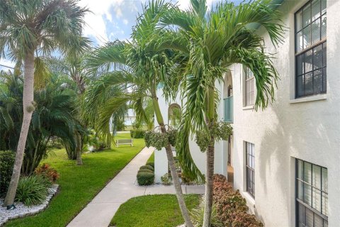 Condo in Englewood, Florida, 2 bedrooms  № 2137518