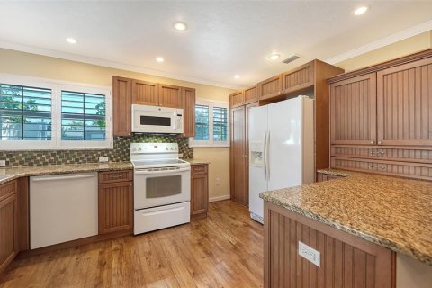 Villa ou maison à vendre à Bradenton, Floride: 2 chambres, 104.7 m2 № 2427542 - photo 19
