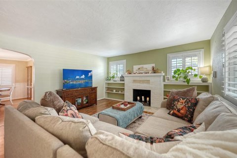 Villa ou maison à vendre à Bradenton, Floride: 2 chambres, 104.7 m2 № 2427542 - photo 10