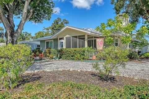 Villa ou maison à vendre à Bradenton, Floride: 2 chambres, 104.7 m2 № 2427542 - photo 4